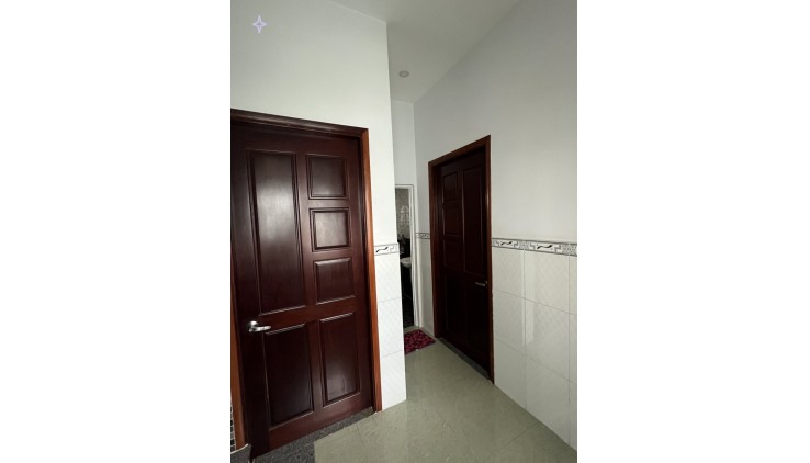 6.3 tỷ- 96m2- Rộng 8m- 4 tầng kiên cố- Hẻm ô tô- Nguyễn Duy Trinh-Quận 2.